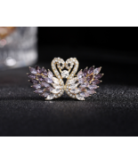 Swan Couple Brooch Gold Plated Stunning diamonte LOVE Celebrity Queen pi... - $20.07