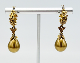 Monet Gold Tone Crystal Leaf Coco Teardrop Pearl Hoop Earrings - £21.65 GBP