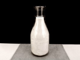 Universal 5¢ Ribbed Store Bottle, One Quart Liquid (Dairy), Vintage, BTL-02 - £11.52 GBP