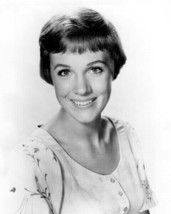 Julie Andrews with lovely smile as Maria Sound of Music 8x10 real photo - £8.71 GBP