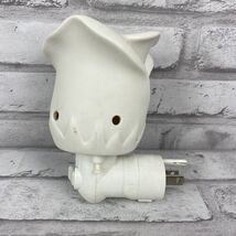 Scentsy White Tea Rose Plug In Night Light 15 Watt Wall Warmer Flower Te... - $16.52