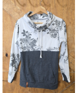 Ampersand Avenue Womens Sweater Size Small Gray Floral Color Block - $34.68 CAD