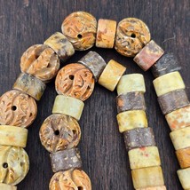 Antiguo collar de cuentas de jaspe de jade piedra tallada africana - $191.71
