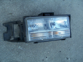 1994 1995 1996 Fleetwood Brougham Headlight &amp; Bracket Right Oem Used Cadillac - £202.54 GBP