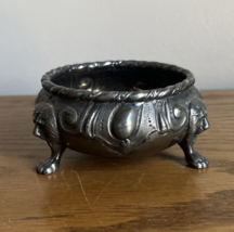 Antique Salt Cellar MH &amp; Co Silver Plated Footed Lion Head - £11.21 GBP