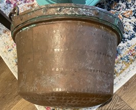 Beautiful antique copper hammered kettle with handle. Lovely one of a kind item! - £438.34 GBP