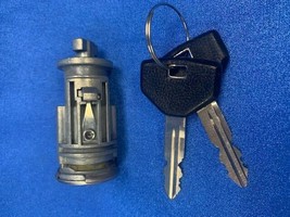 Used - Ignition Cylinder w/Keys for Jeep ILC-427L - £10.10 GBP