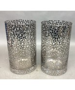 Set Of 2 Dwell Studio Silver Metallic Glass Vases - 10”Hx5.5”D - Made In... - $564.31 MXN