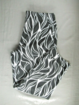 Talbots pants cropped Capri Petite 6 black white swirl print inseam 22&quot; - £13.88 GBP