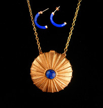 Vintage Perfume Compact necklace - estee lauder locket - Blue matching hoop earr - £74.82 GBP