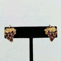 Avon Purple Rhinestone Grape Cluster Pierced Stud Earrings Gold Tone vin... - £9.33 GBP