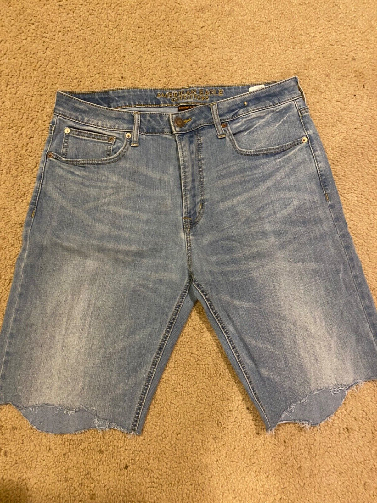American Eagle Extreme Flex Cutoff Jean Shorts Sz 34 x 10 Distressed - $18.69