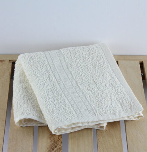 Mainstays Solid Hand Towel, Vanilla Dream - $12.75