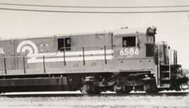 Conrail Railroad CR #6586 C30-7A Electromotive Train B&amp;W Photograph Proviso IL - £7.66 GBP