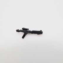 Hasbro Star Wars BlasTech E-11 Accessory Thin Handle Star Wars Saga 2002 - £6.28 GBP