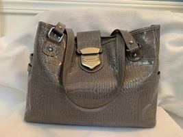 Liz Claiborne Gray Patent Leather Croc Shoulder Bag - £28.31 GBP