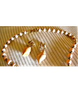 Vtg AVON Light Pink Necklace &amp; Clip Earrings - £25.73 GBP