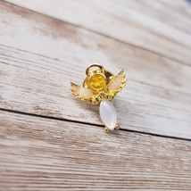 Pin / Brooch Gold Tone Angel with Smiley Face - £5.46 GBP