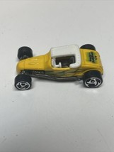 Vintage 1998 Hot Wheels Track T  Diecast 1:64 Scale KG JD - $9.89