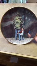 Vietnam Veterans Memorial "Sharing The Memory" plate Dave Trautman, Limited Ed - $15.99