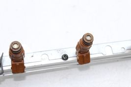 2008 VOLVO S60 FUEL RAIL & INJECTORS E4101 image 4