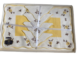 Vtg A Progress Creation fine quality placemat napkin set of 8 Gold flora... - $29.66
