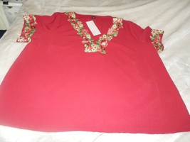 NEW Womens Emery Rose 3XL Red Floral Applique TOP S/S V Neck BLOUSE - $32.66