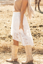 White Lace Ruffled High-low Hem Midi Skirt - $273.90 MXN