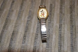 Mickey Mouse Lorus Quartz watch, new battery, works, v811-5070 metal flexible b - $19.99