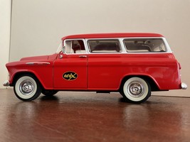 ERTL Vintage 1957 Red Chevrolet Suburban WIX Coin Bank 1:24 w/ FREE SHIP... - $749.38 MXN