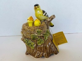 Otagiri Music Box Goldfinch nest moving figurines bird 1979 Teach World ... - £177.64 GBP