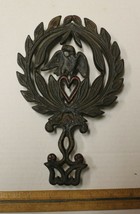 Vintage Wilton Cast Iron Eagle and Heart Trivet 4 Footed Stand - £9.44 GBP