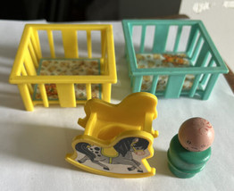 Vtg 1972 Fisher Price Little People Yellow Teal Nursery Baby Crib/Playpen &amp; Baby - £23.42 GBP