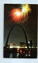 Riverfront on 4th of July Gateway Arch backdrop St Louis Missouri Postcard - £5.26 GBP