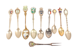 Lot of 10 Collector Spoons Enamel Accents Europe USA Places - $18.04