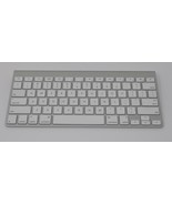 Apple A1314 Bluetooth Wireless Keyboard - Silver (MC184LL/B) WORKS - £25.16 GBP