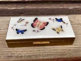 Vtg Enameled Butterfly Rectangular Trinket Box Or Pill Box White Butterflies - £12.61 GBP