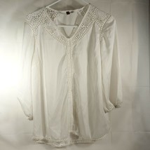 Kut From The Kloth Womens Size M White Top Crochet Detail - $23.56