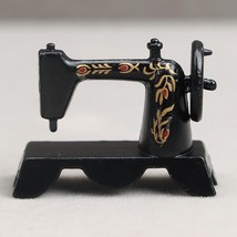 1:12 Scale Dollhouse Miniatures Metal Sewing Machine, High 2.4cm - £4.25 GBP
