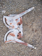 1969 CHRYSLER TOWN &amp; COUNTRY TAIL GATE WINDOW MECHANISM ASSEMBLY OEM - £141.57 GBP