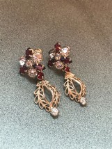 Vintage Scitarelli Marked Clear &amp; Red Rhinestone Flower w Lacey Goldtone Dangle  - £19.31 GBP