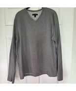 Banana Republic V-Neck Men’s Activewear Shirt Size Large - $28.77 CAD