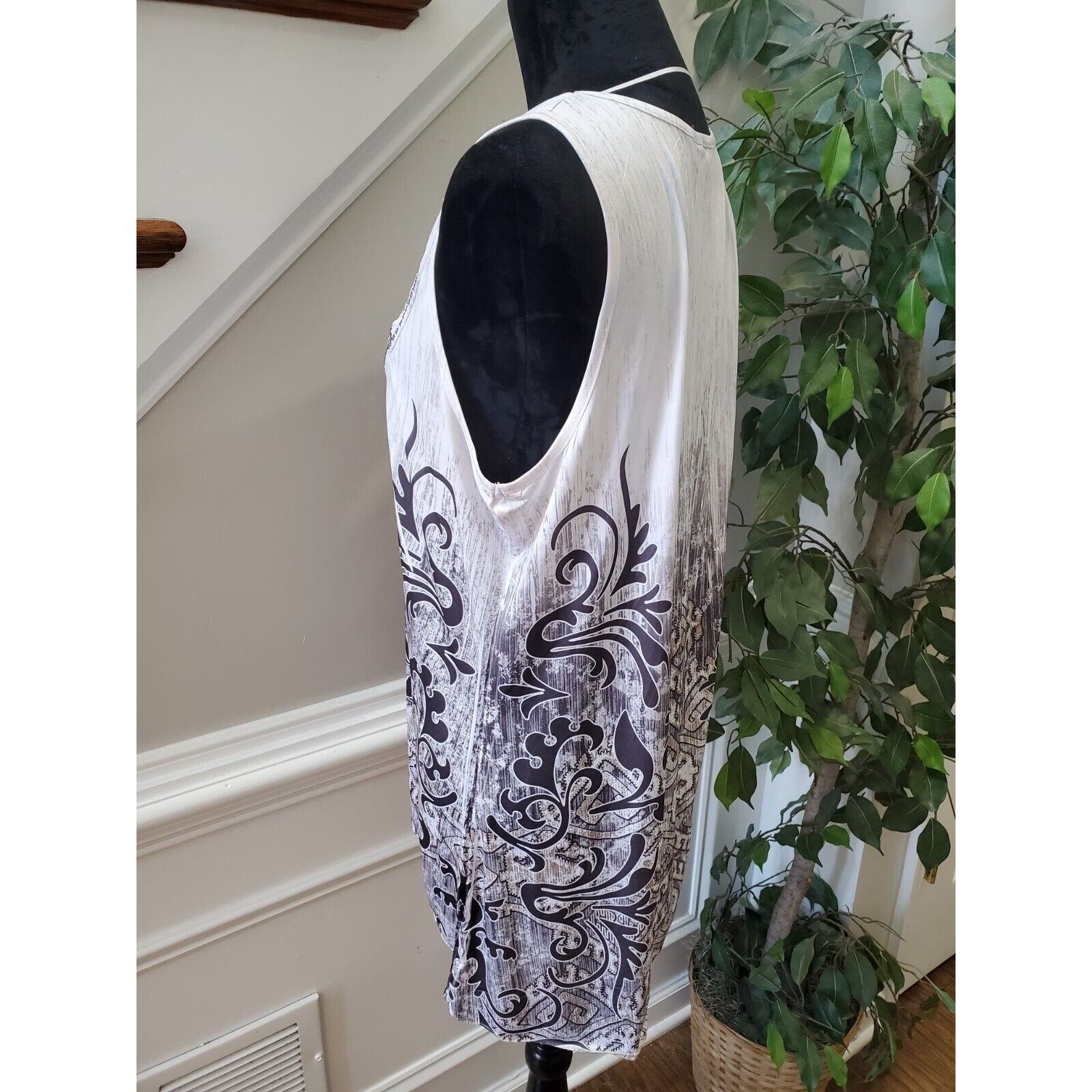 One World Women's White & Black Polyester V-Neck Sleeveless Casual Top Blouse L Item image 6