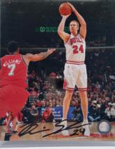 Brian Scalabrine XBox 360 NBA Live NBA Champs 2008 Boston Celtic auto 8x10 - $39.59