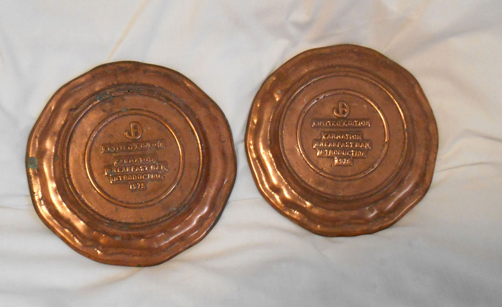 2-Carnation Breakfast bar Limited Edition promotion plates 1975 copper color - £27.42 GBP