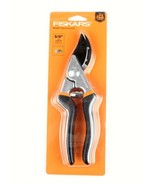 *Fiskars 9688 J Bypass Pruner 5/8&quot; Low-Friction Coating For Smooth Cutting - $9.03 CAD