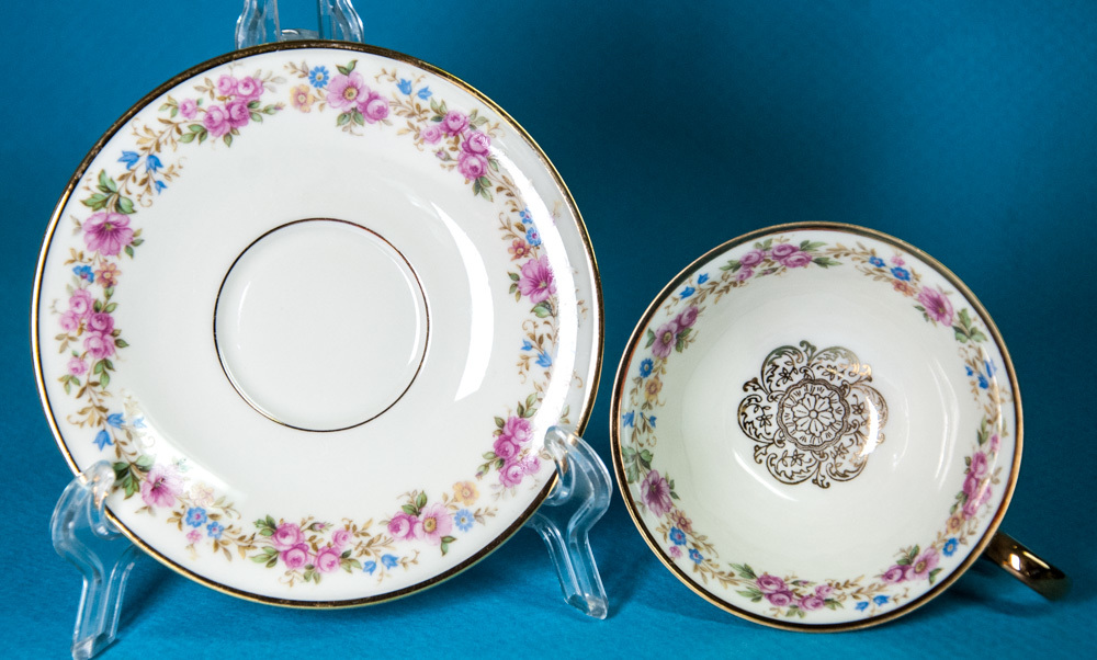 Tirschenreuth Bavaria 1246 Demitasse Cup & Saucer 943/0 Pink Floral Germany Item image 2