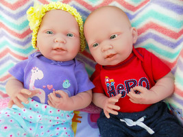 Twins Preemies Newborn Baby Dolls Lifelike Full Body Vinyl Silicone Reborn Doll - £169.22 GBP