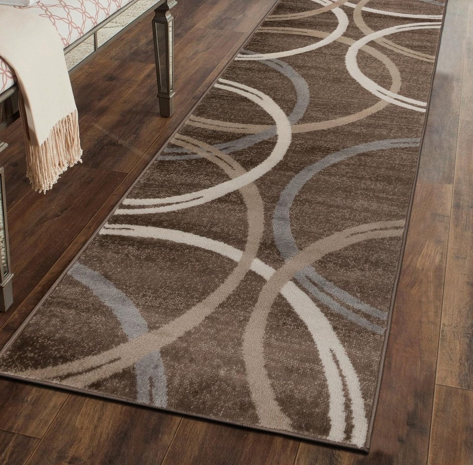 Luxurious 2' x 7' Wavy Circles Design Area Rug - Durable and Soft Polypropylene Item image 8