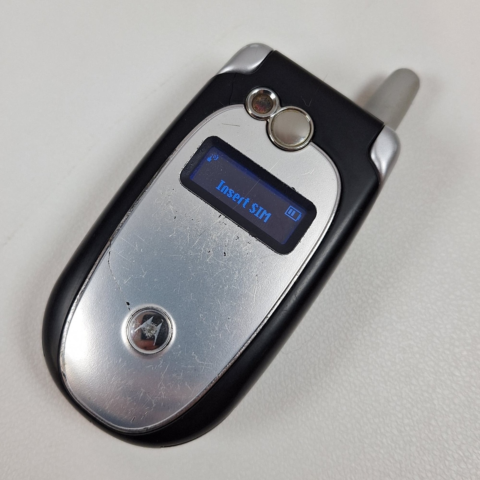 Motorola V557 Silver/Black Cingular Flip Phone - £23.97 GBP